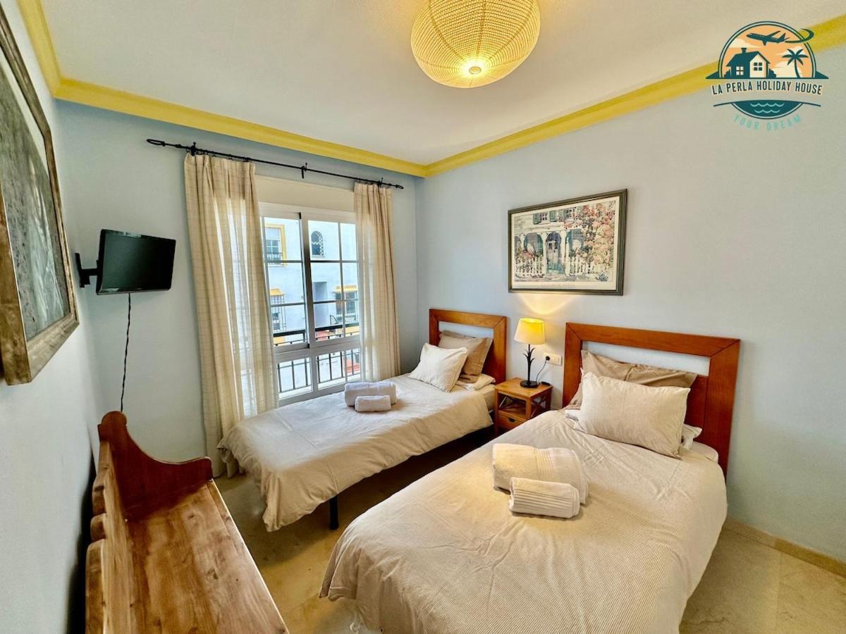 Seafront Townhouse With Stunning Mediterranean Views, Pool And Garaje *