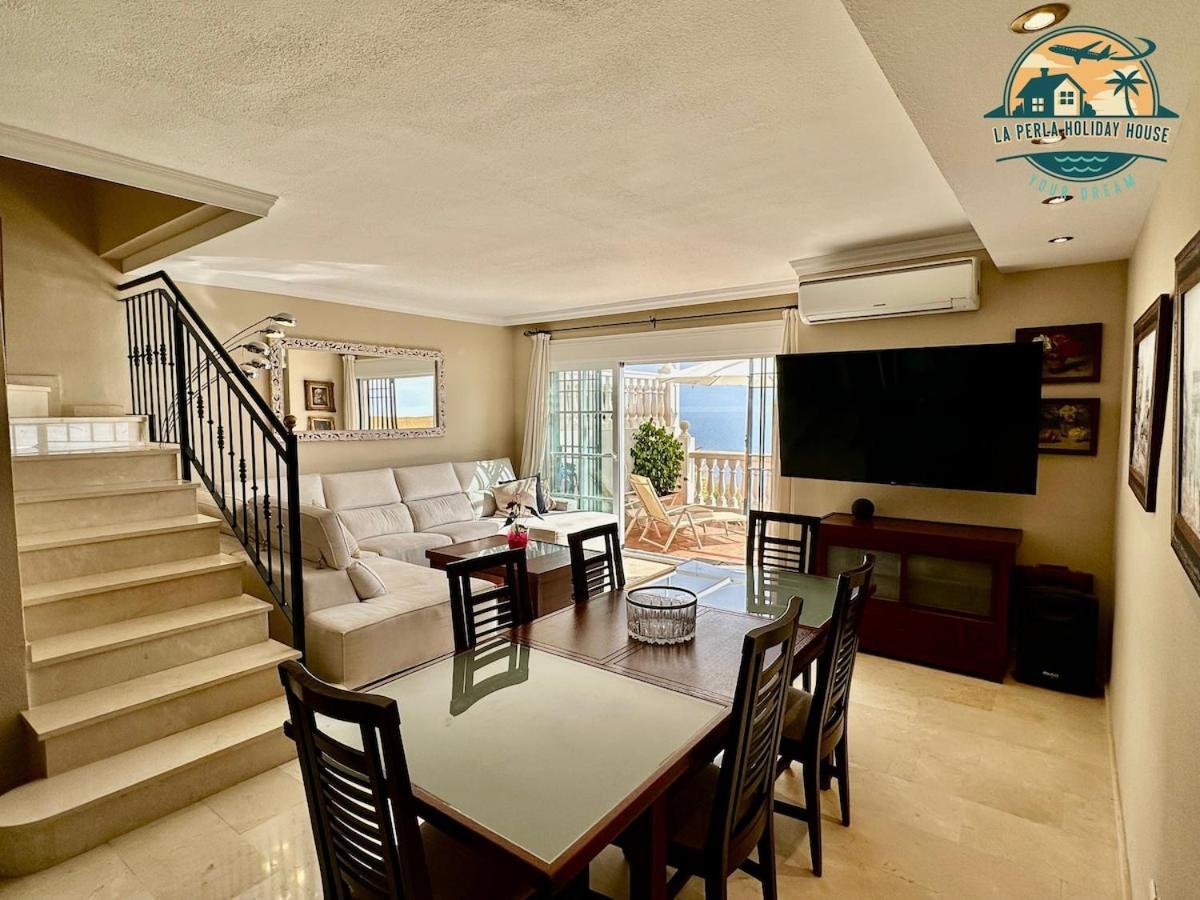 Seafront Townhouse With Stunning Mediterranean Views, Pool And Garaje * Benalmádena